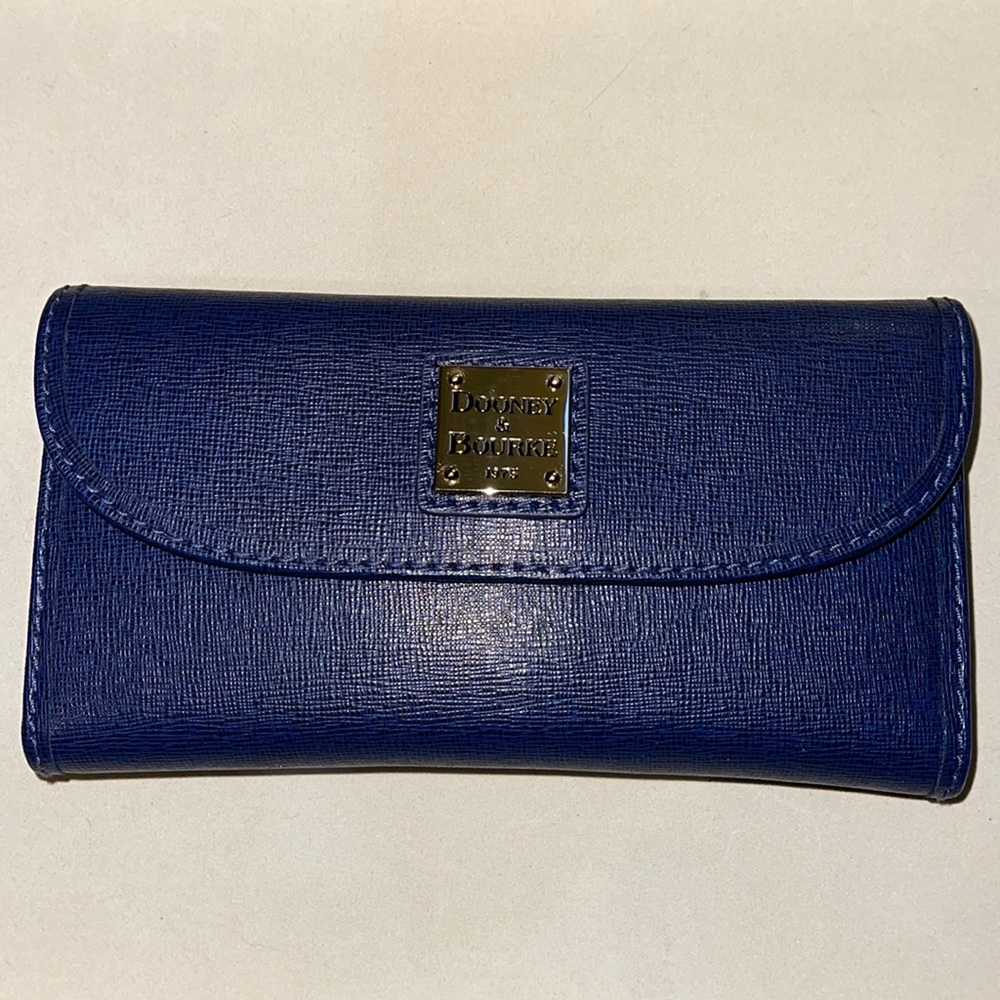 Navy Dooney & Burke snap wallet